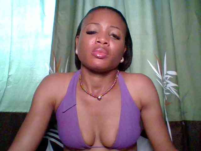 Juicypussy222 webcam