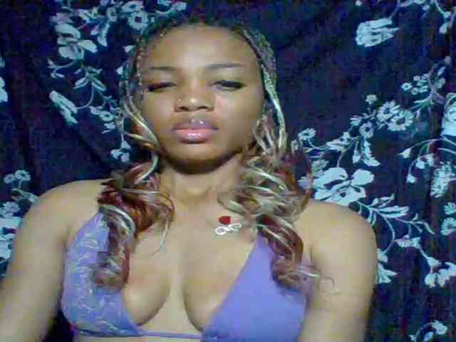 Juicypussy222 webcam