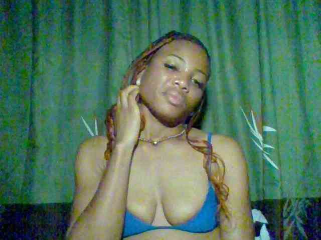 Juicypussy222 webcam