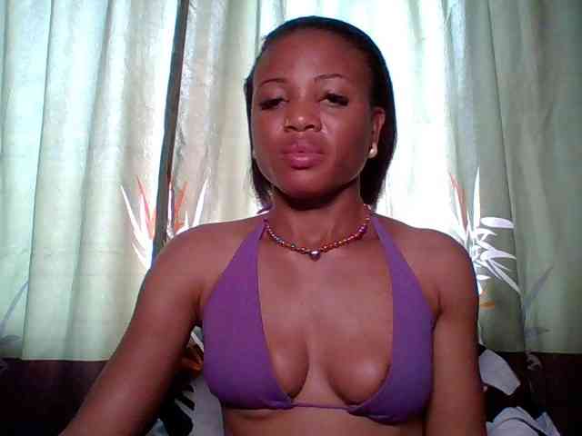 Juicypussy222 webcam