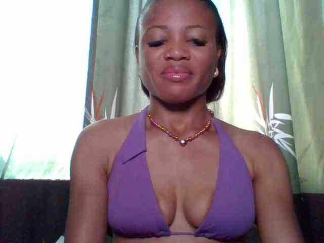 モデル: Juicypussy222