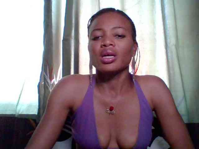 Juicypussy222 webcam