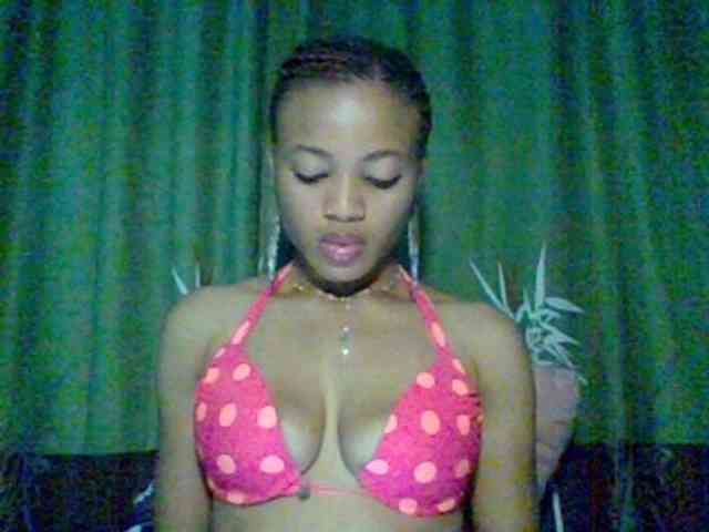 Juicypussy222 webcam