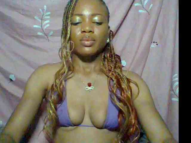 Juicypussy222 webcam