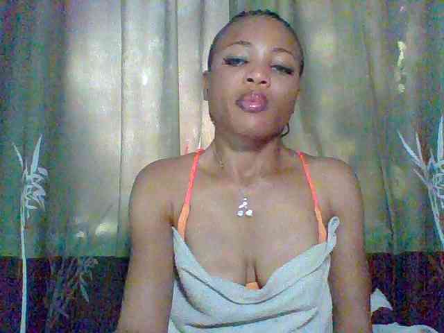 Juicypussy222