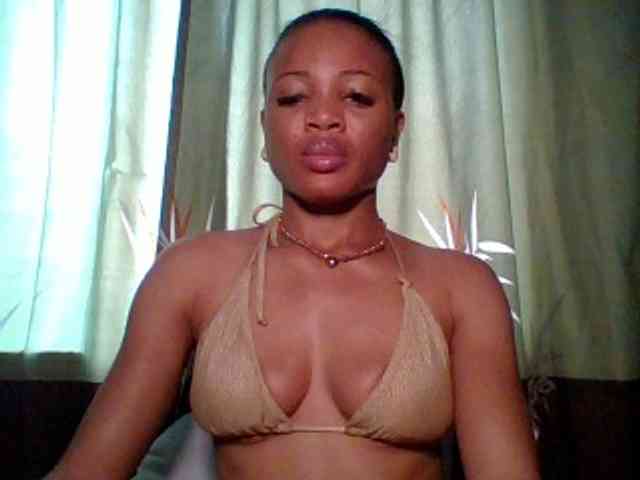 Modèle: Juicypussy222