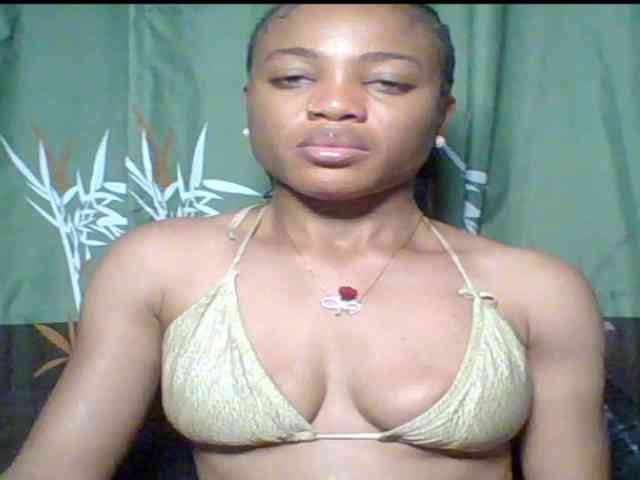 Juicypussy222 webcam