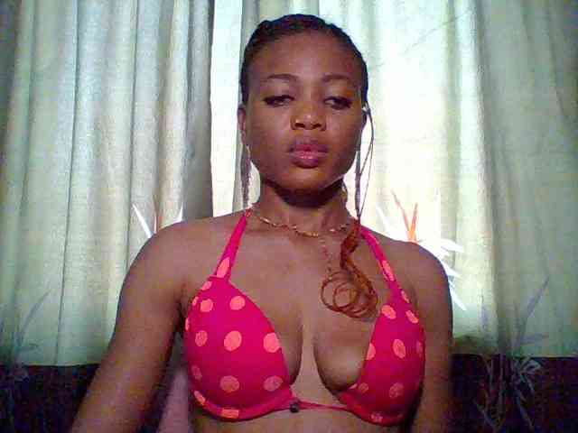 Modèle: Juicypussy222