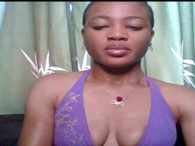 Juicypussy222 webcam