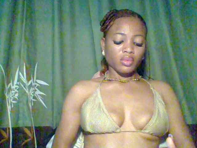 Juicypussy222 webcam