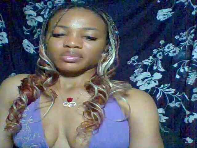 Juicypussy222 webcam