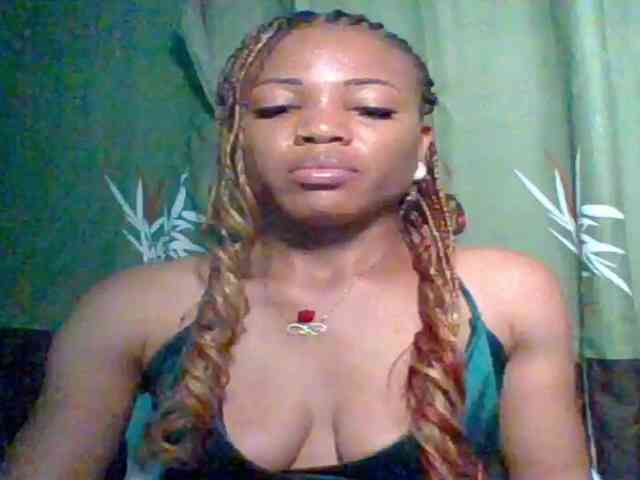 Juicypussy222 webcam