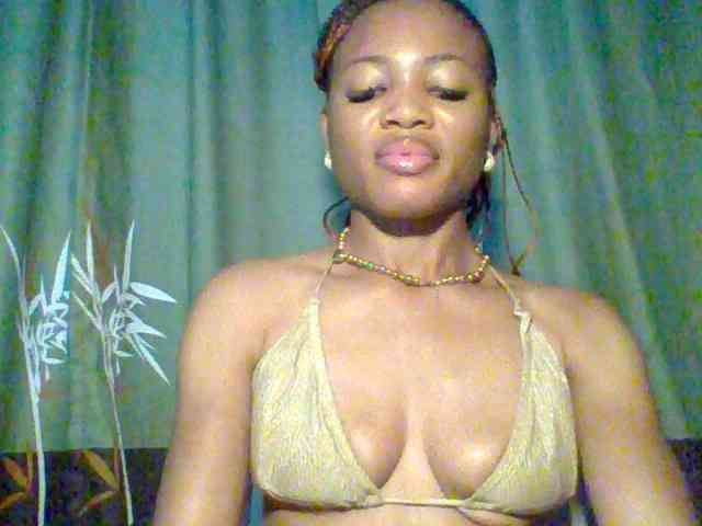 Juicypussy222 webcam