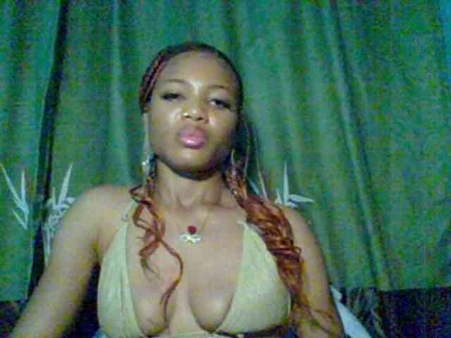 Juicypussy222 webcam