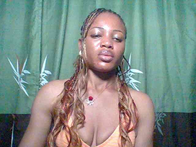 Juicypussy222 webcam
