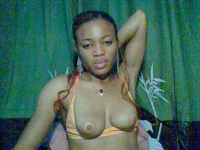 Juicypussy222 webcam