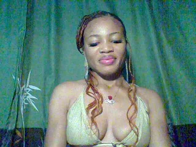 Juicypussy222 webcam