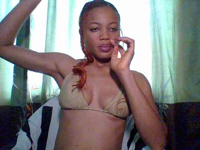 Juicypussy222 webcam