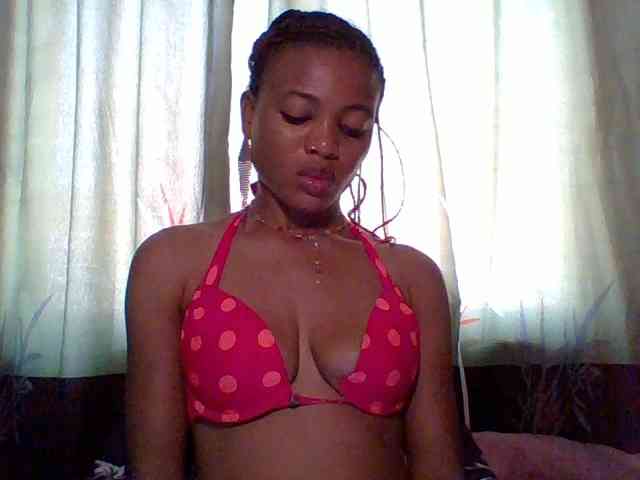 Juicypussy222 webcam