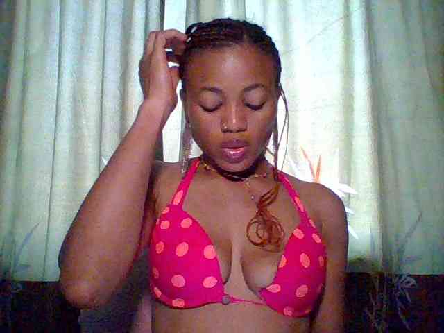 Juicypussy222 webcam