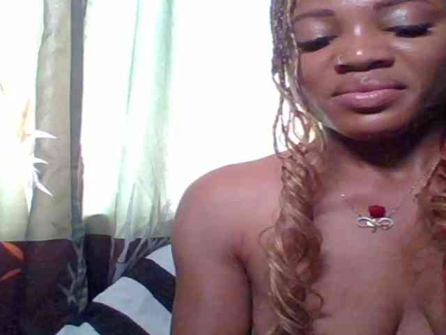 Juicypussy222 webcam