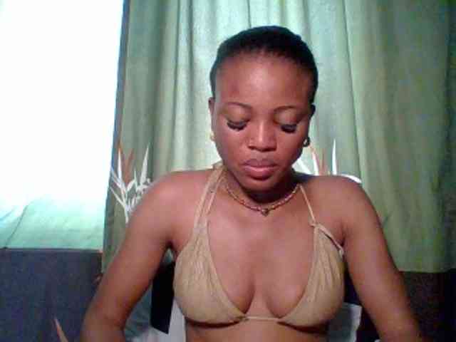 Modèle: Juicypussy222