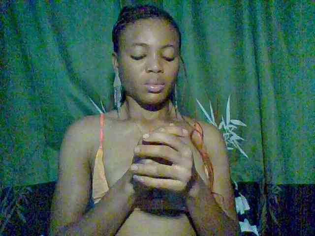 Juicypussy222