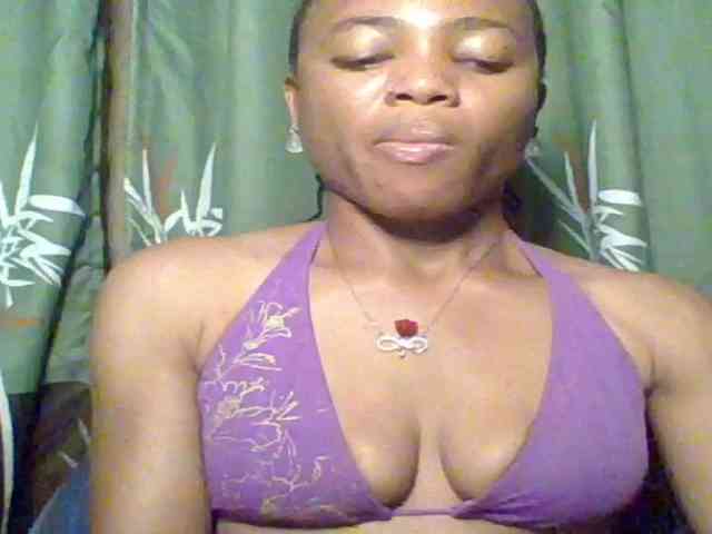 Juicypussy222