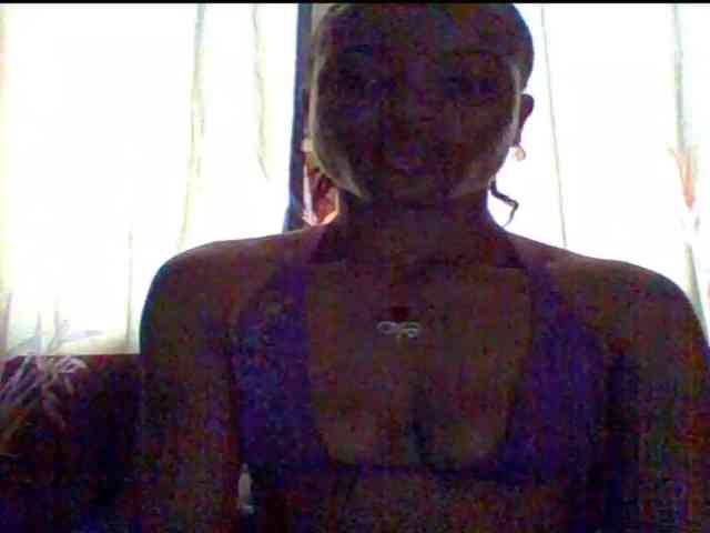 Juicypussy222 webcam