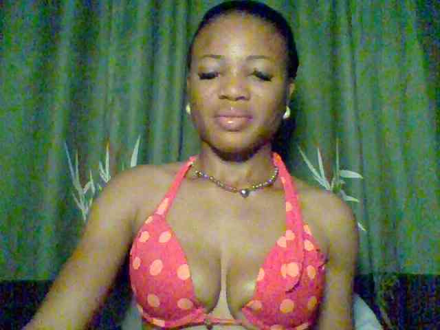 Modèle: Juicypussy222