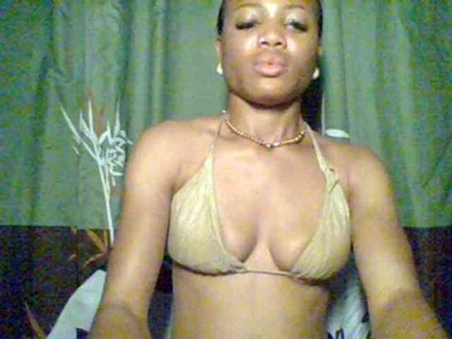 Juicypussy222 webcam