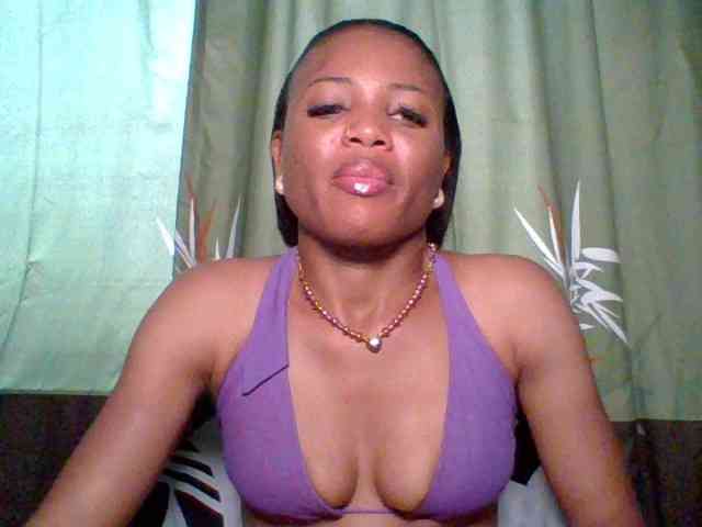 Juicypussy222