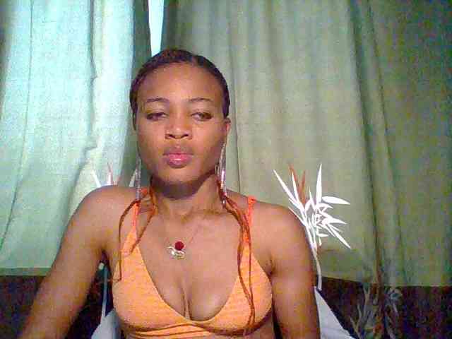 Juicypussy222 webcam