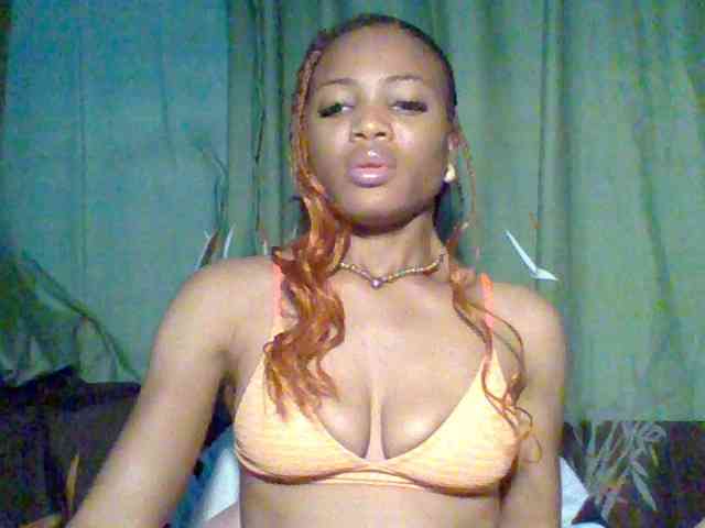 Juicypussy222 webcam