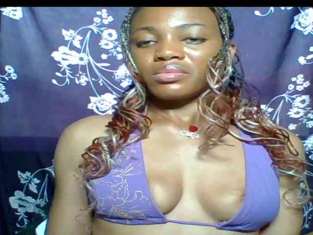 Juicypussy222 webcam