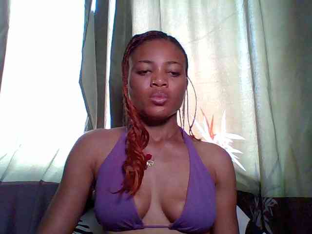 Juicypussy222 webcam