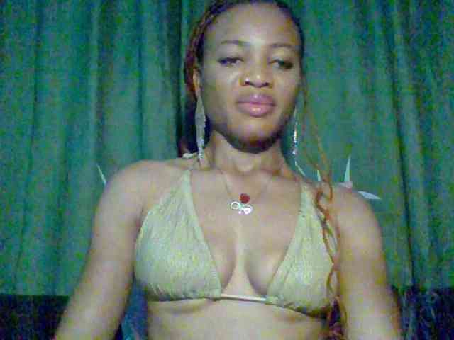 Juicypussy222 webcam