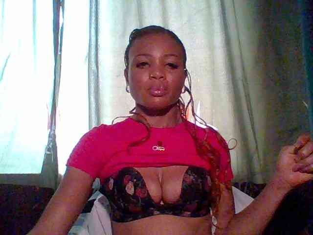 Juicypussy222 webcam