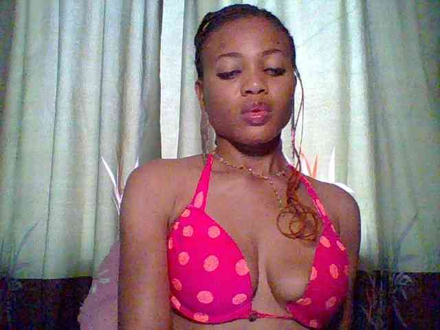 Juicypussy222 webcam