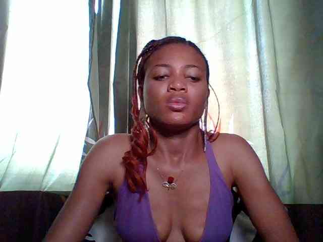 Juicypussy222 webcam