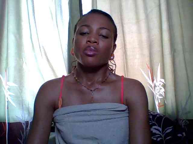 Modèle: Juicypussy222