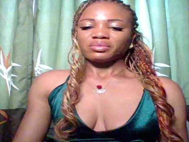 Juicypussy222 webcam