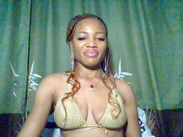 Juicypussy222 webcam