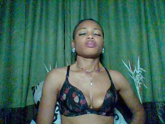 Juicypussy222 webcam