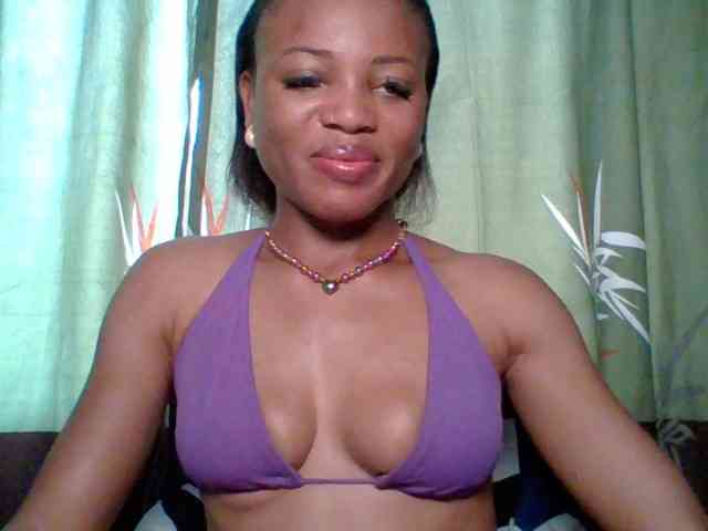 Juicypussy222 webcam