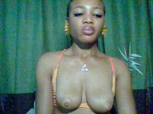 Modèle: Juicypussy222
