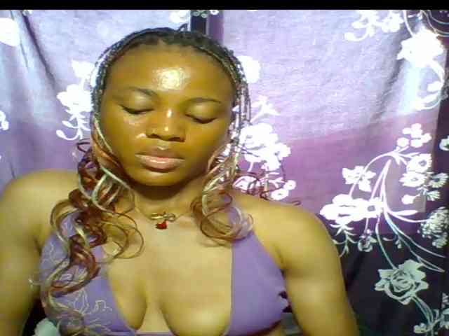 Juicypussy222 webcam