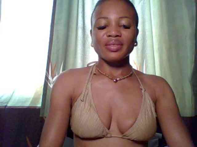 Juicypussy222 webcam