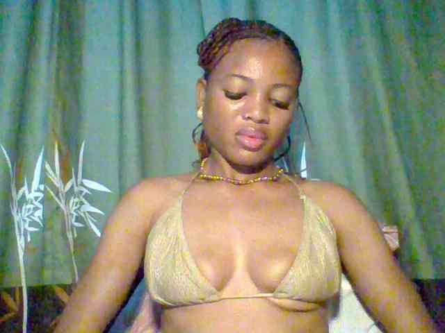 Juicypussy222 webcam