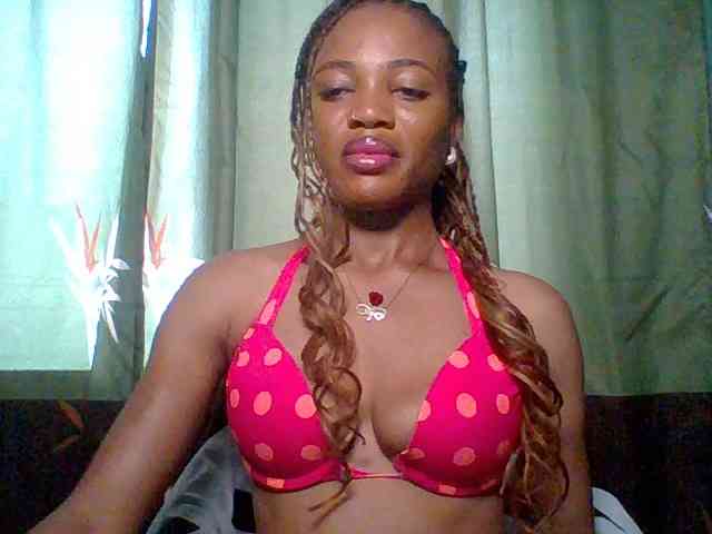 Juicypussy222 webcam